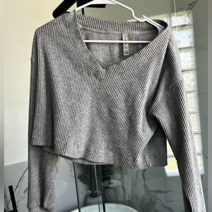 alo yoga grey ribbed vneck pullover sweater sweatshirt top size small